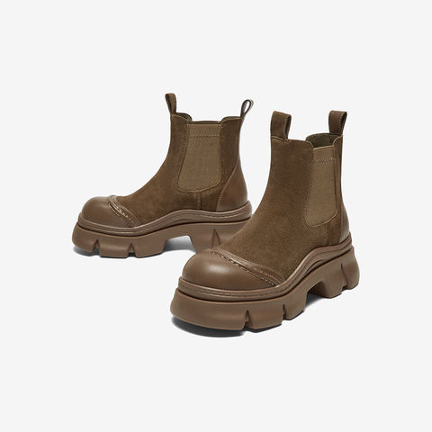 百思图2024冬季新款商场同款时髦通勤烟筒靴厚底女短靴E1551DD4