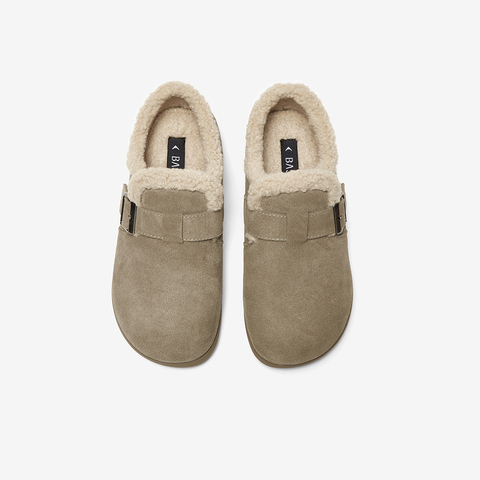 百思图2024冬季新款简约复古运动勃肯鞋平跟圆头女单鞋BG937DM4