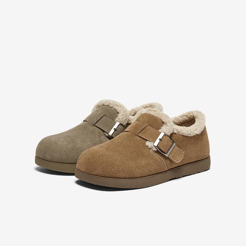 百思图2024冬季新款简约复古运动勃肯鞋平跟圆头女单鞋BG937DM4