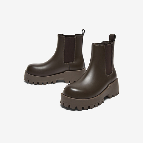 百思图2024冬季新款商场同款简约通勤烟筒靴粗跟女短靴I7892DD4