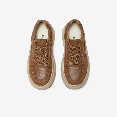 百思图2025春季新款时尚简约户外运动板鞋厚底女休闲鞋BG213AM5