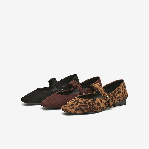 百思图2025春季新款简约复古通勤玛丽珍鞋粗跟方头女单鞋E4653AQ5