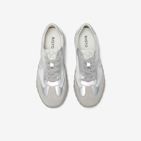 百思图2025春季新款商场同款复古运动德训鞋平跟女休闲鞋UMT10AM5