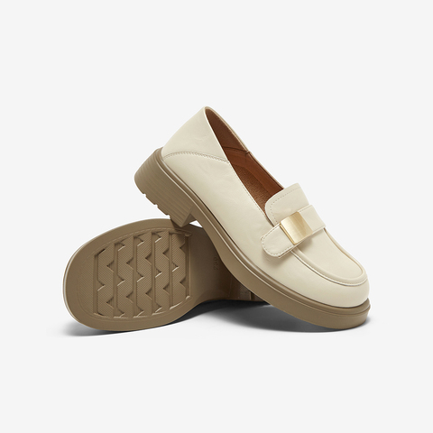 百思图2025春季新款商场同款简约学院风乐福鞋粗跟女单鞋A3558AA5