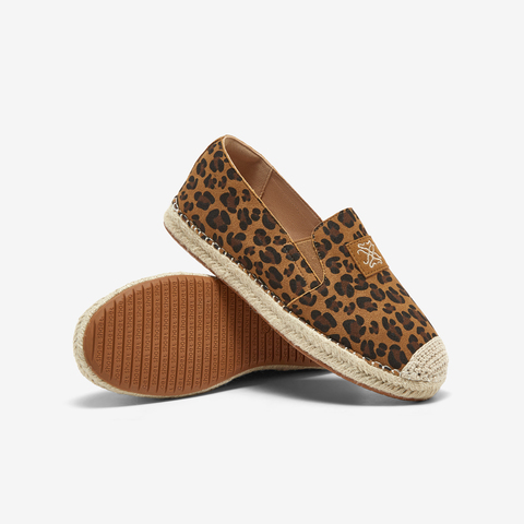 百思图2025春季新款简约休闲通勤渔夫鞋平跟女单鞋A0233AA5