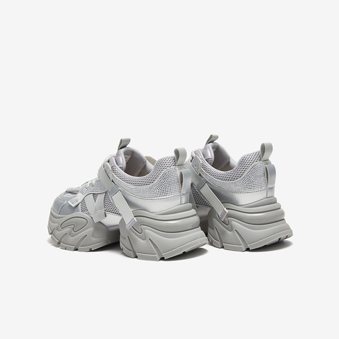 百思图2025春季新款商场同款时髦街头老爹鞋厚底女休闲鞋A8881AM5