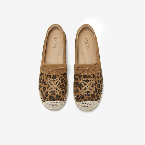 百思图2025春季新款简约复古通勤渔夫鞋平跟女单鞋A0303AA5