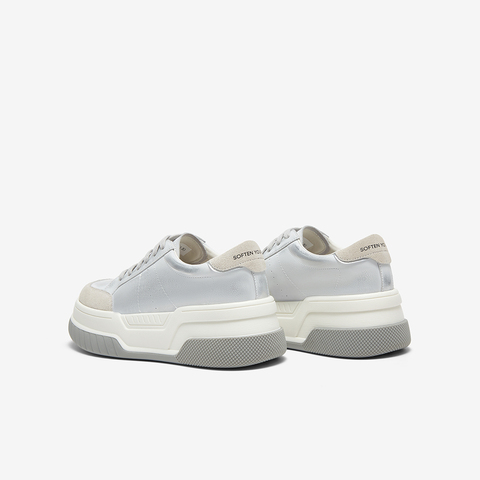 百思图2025春季新款商场同款户外运动板鞋厚底女休闲鞋UQI04AM5