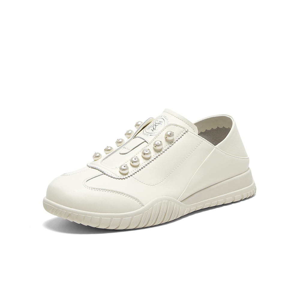 百思图2025春季新款商场同款简约休闲德训鞋平跟女休闲鞋E5261AM5