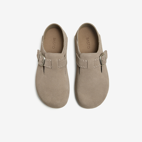 百思图2025春季新款商场同款简约复古勃肯鞋平跟女单鞋A5983AM5