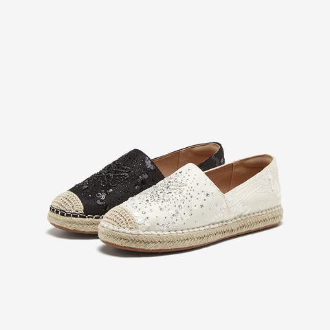 百思图2025春新款商场同款复古休闲通勤渔夫鞋平跟女单鞋A0201AA5