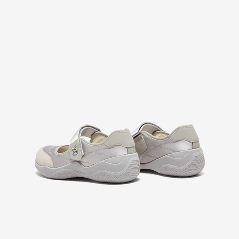 百思图2025春季新款时尚户外休闲玛丽珍鞋厚底女单鞋UHA21AQ5