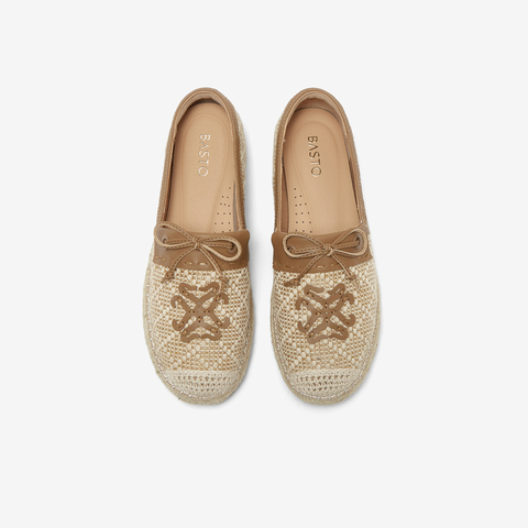 百思图2025春季新款简约通勤渔夫鞋平跟圆头女单鞋A0232AA5