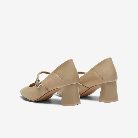 百思图2025春季新款商场同款时髦通勤玛丽珍鞋尖头女单鞋E5051AQ5