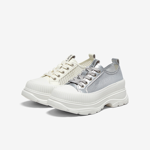 百思图2025夏季新款时髦户外街头小白鞋厚底女休闲鞋D7712BM5