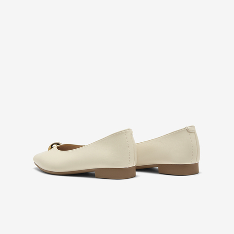 百思图2025春季新款商场同款简约时尚通勤浅口尖头女单鞋F1518AQ5