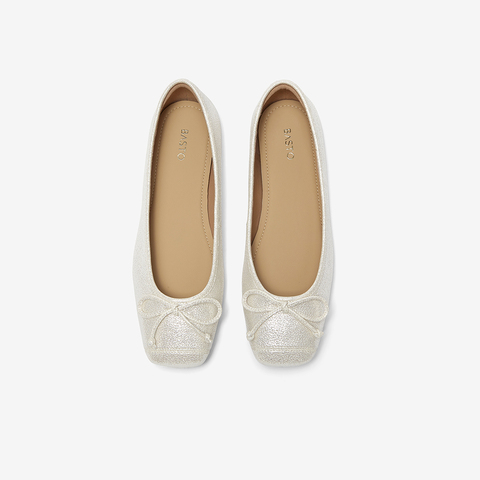 百思图2025春季新款简约蝴蝶结时尚通勤方头浅口女单鞋TIK20AQ5