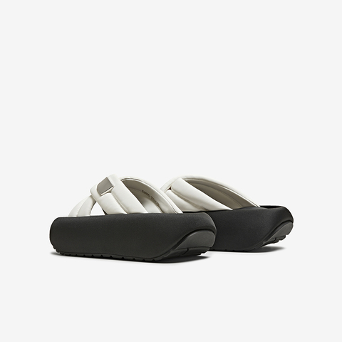 百思图2025夏季新款商场同款时尚简约休闲拖厚底女拖鞋E8820BT5