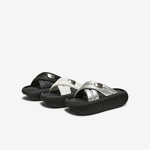 百思图2025夏季新款商场同款时尚简约休闲拖厚底女拖鞋E8820BT5