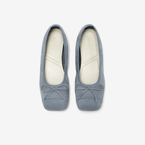 百思图2025秋季新款简约时尚蝴蝶结浅口方头女单鞋B2700CQ5