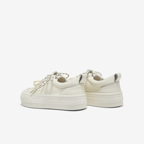 百思图2025春季新款商场同款时尚运动板鞋厚底女休闲鞋I7730AM5