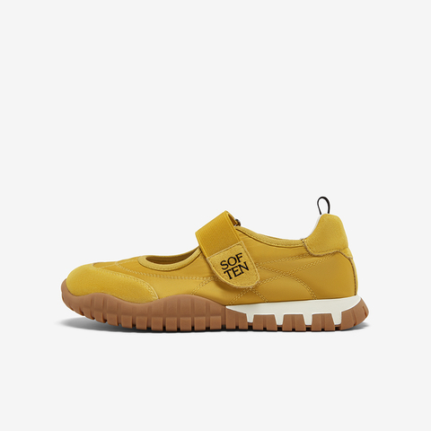 百思图2025秋季新款时尚休闲户外玛丽珍鞋平跟圆头女单鞋I5728CQ5