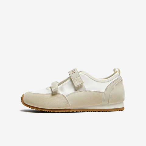 百思图2025夏季新款时尚潮流休闲玛丽珍芭蕾舞鞋女单鞋D3085BQ5