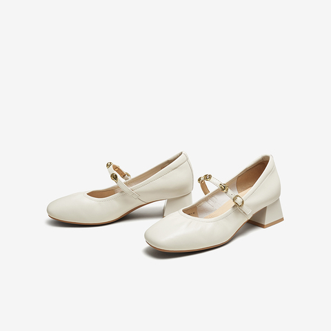 百思图2025秋季新款玛丽珍鞋时尚复古法式浅口女单鞋C1638CQ5