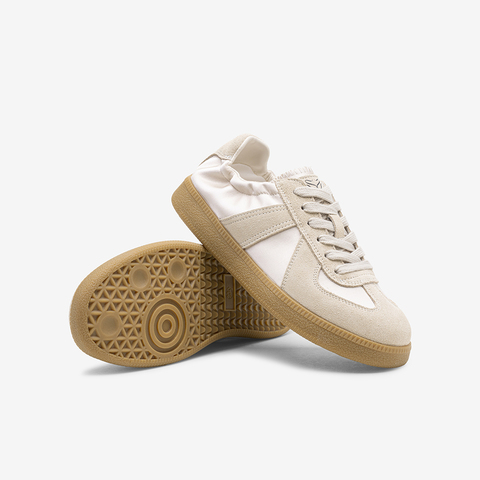 百思图2025秋季新款德训鞋时尚复古户外运动女休闲鞋D3192CM5