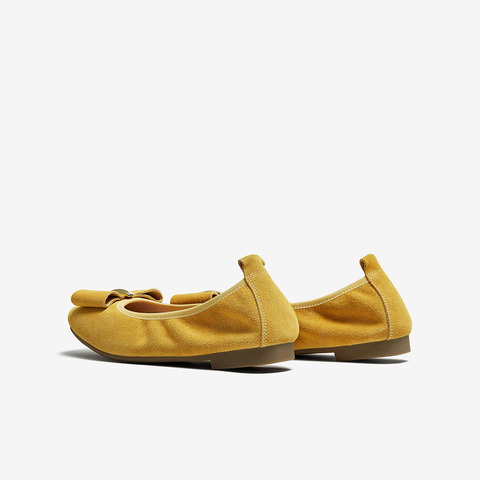 百思图2025秋季新款单鞋时尚潮流通勤浅口平跟女鞋C5572CQ5