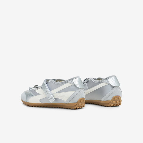 百思图2025秋季新款芭蕾舞鞋时尚潮流户外休闲女单鞋A7271CQ5