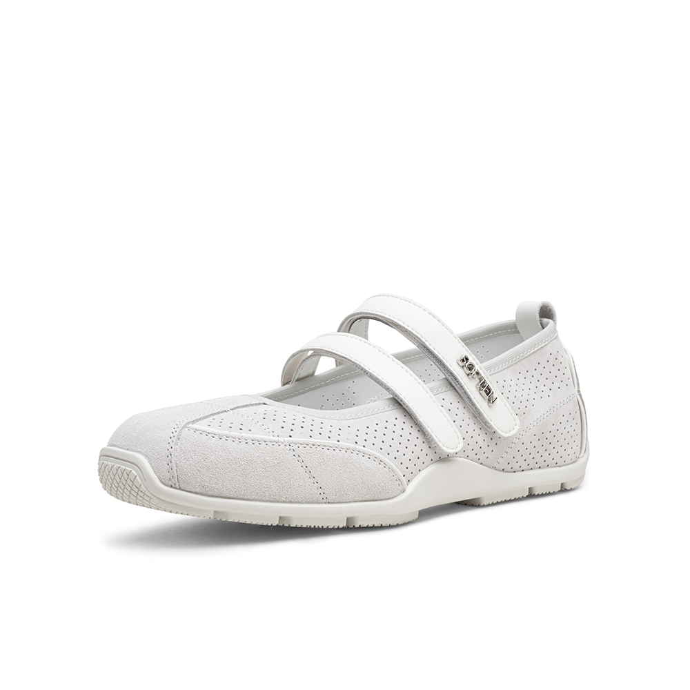 百思图2025秋季新款芭蕾玛丽珍时尚休闲浅口女单鞋D3222CQ5