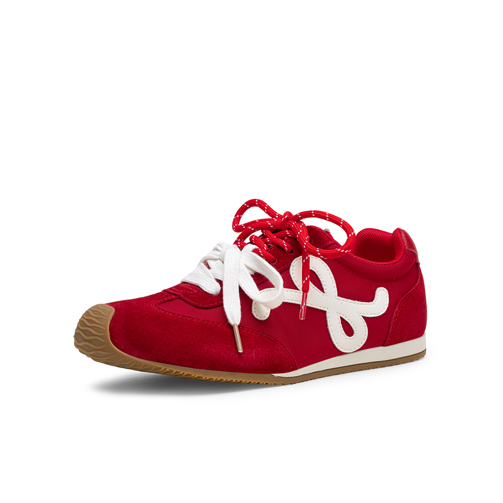 百思图2025秋季新款德训鞋时尚潮流街头复古女休闲鞋CN611CM5