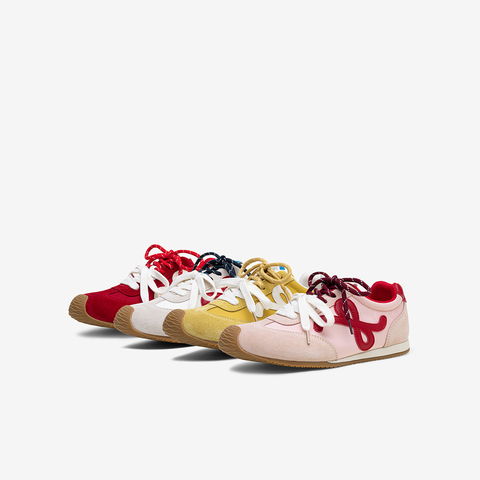 百思图2025秋季新款德训鞋时尚潮流街头复古女休闲鞋CN611CM5