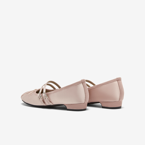 百思图2025秋季新款玛丽珍鞋时尚复古浅口粗跟女单鞋B8017CQ5