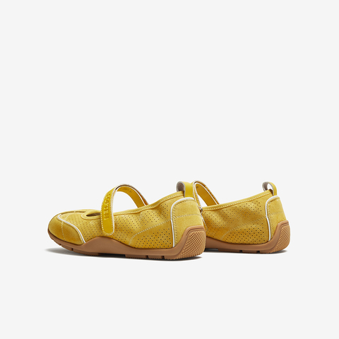 百思图2025秋季新款商场同款芭蕾舞鞋时尚休闲女单鞋D3310CQ5