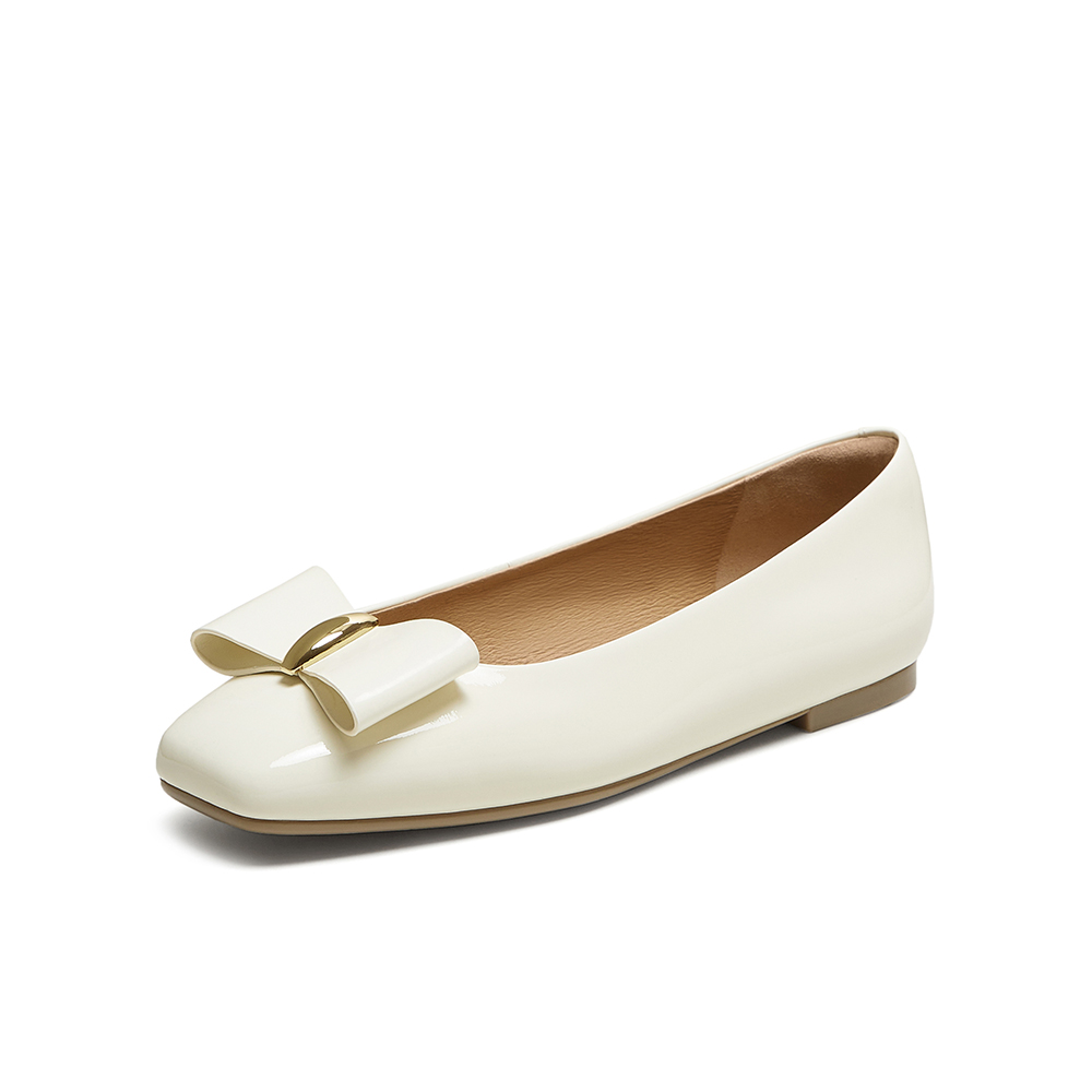 百思图2025秋季新款商场同款浅口单鞋时尚简约通勤女鞋TIK75CQ5