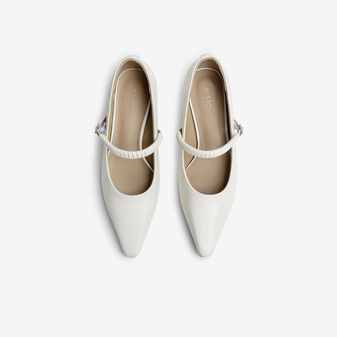 百思图2025秋季新款商场同款玛丽珍鞋简约复古尖头女单鞋B2619CQ5