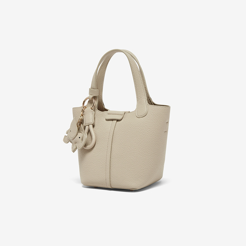 百思图2025秋季新款商场同款水桶包时尚潮流单肩斜挎包女TY016CX5