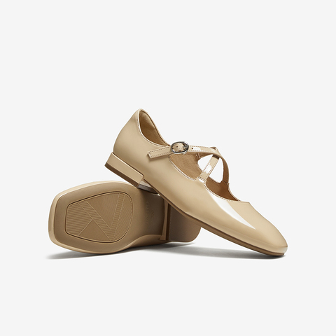 百思图2025秋季新款玛丽珍鞋时尚复古法式潮流女单鞋F3058CQ5