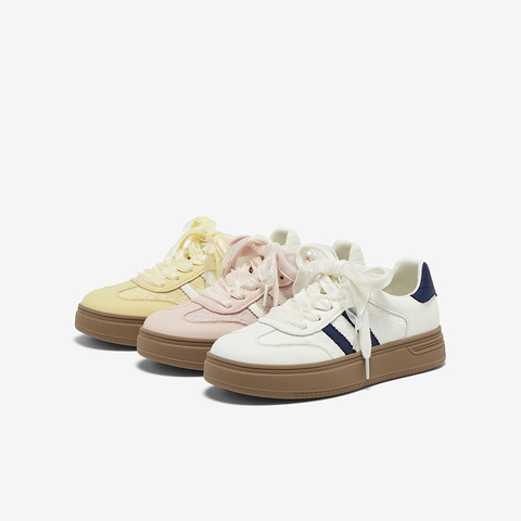 百思图2025秋季新款德训鞋时尚复古街头运动女休闲鞋W0923CM5