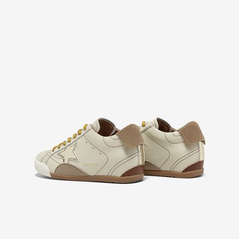 百思图2025秋季新款商场同款休闲鞋时尚户外运动女鞋E1621CM5