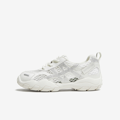 百思图2025夏季新款德训鞋时尚潮流街头复古女休闲鞋D3261BM5