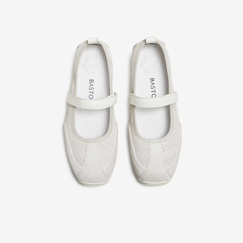 百思图2025秋季新款商场同款芭蕾舞鞋时尚休闲女单鞋D3310CQ5