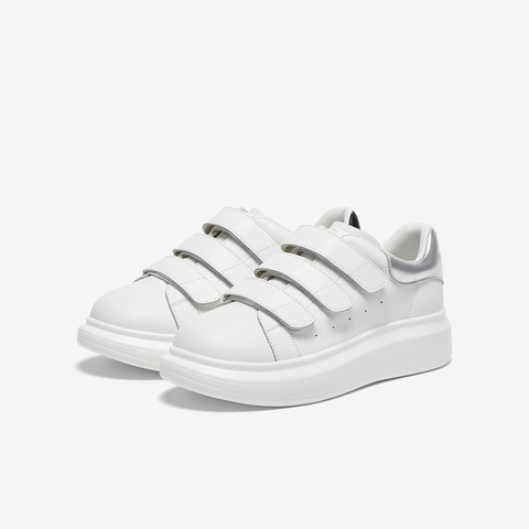 百思图2025秋季新款小白鞋时尚户外潮流运动女休闲鞋D5882CM5