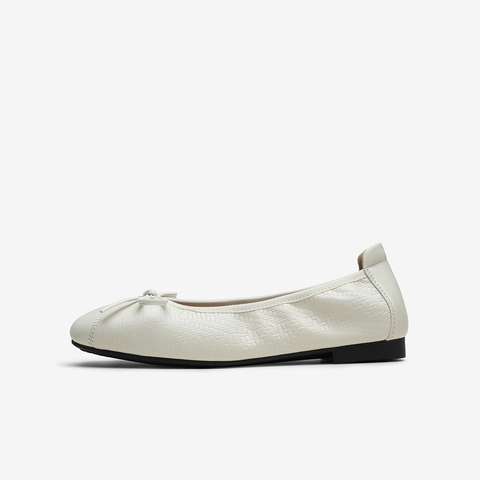 百思图2025秋季新款商场同款浅口单鞋时尚简约女通勤鞋E5231CQ5