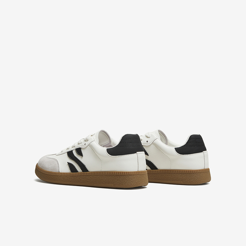 百思图2025秋季新款商场同款德训鞋时尚简约女休闲运动鞋D3276CM5