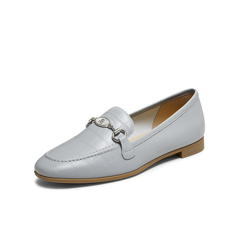 百思图2025秋季新款商场同款乐福鞋时尚金属扣女单鞋TRW38CA5