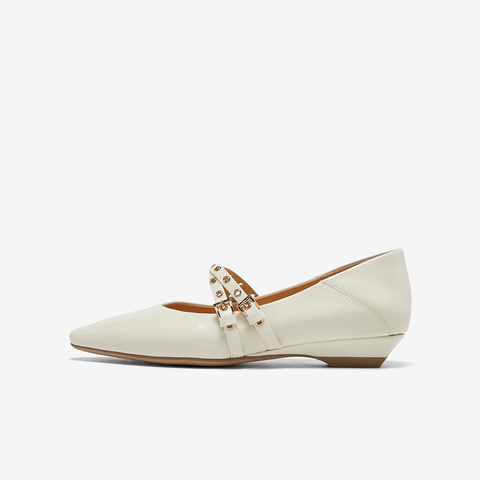 百思图2025秋季新款玛丽珍鞋复古简约法式尖头浅口女单鞋A3191CQ5