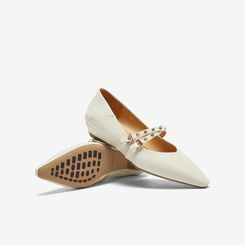 百思图2025秋季新款玛丽珍鞋复古简约法式尖头浅口女单鞋A3191CQ5